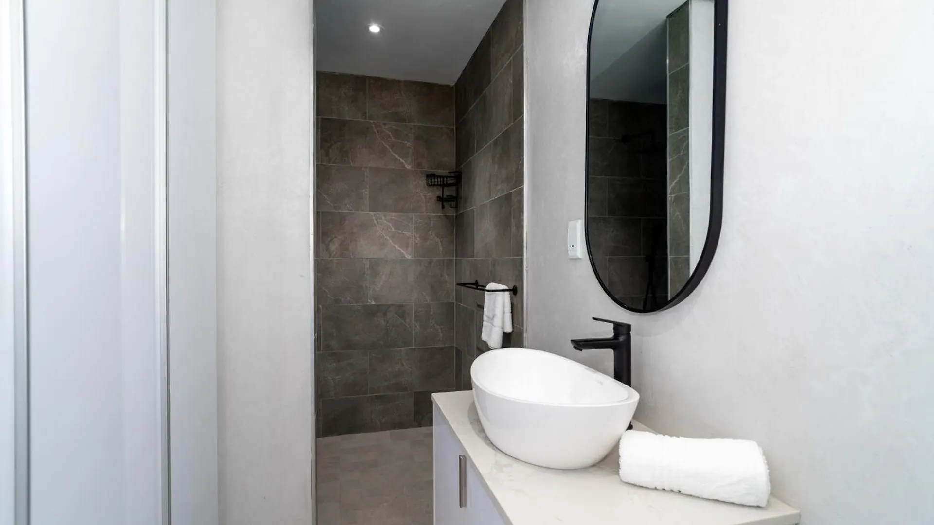 Luxury Surfer'S Corner Suite With Ocean Views Simonʼs Town 0*,  Νότια Αφρική