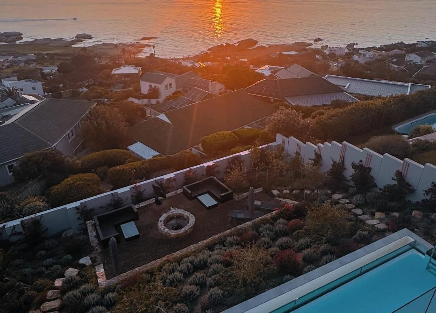 Luxury Surfer'S Corner Suite With Ocean Views Simonʼs Town